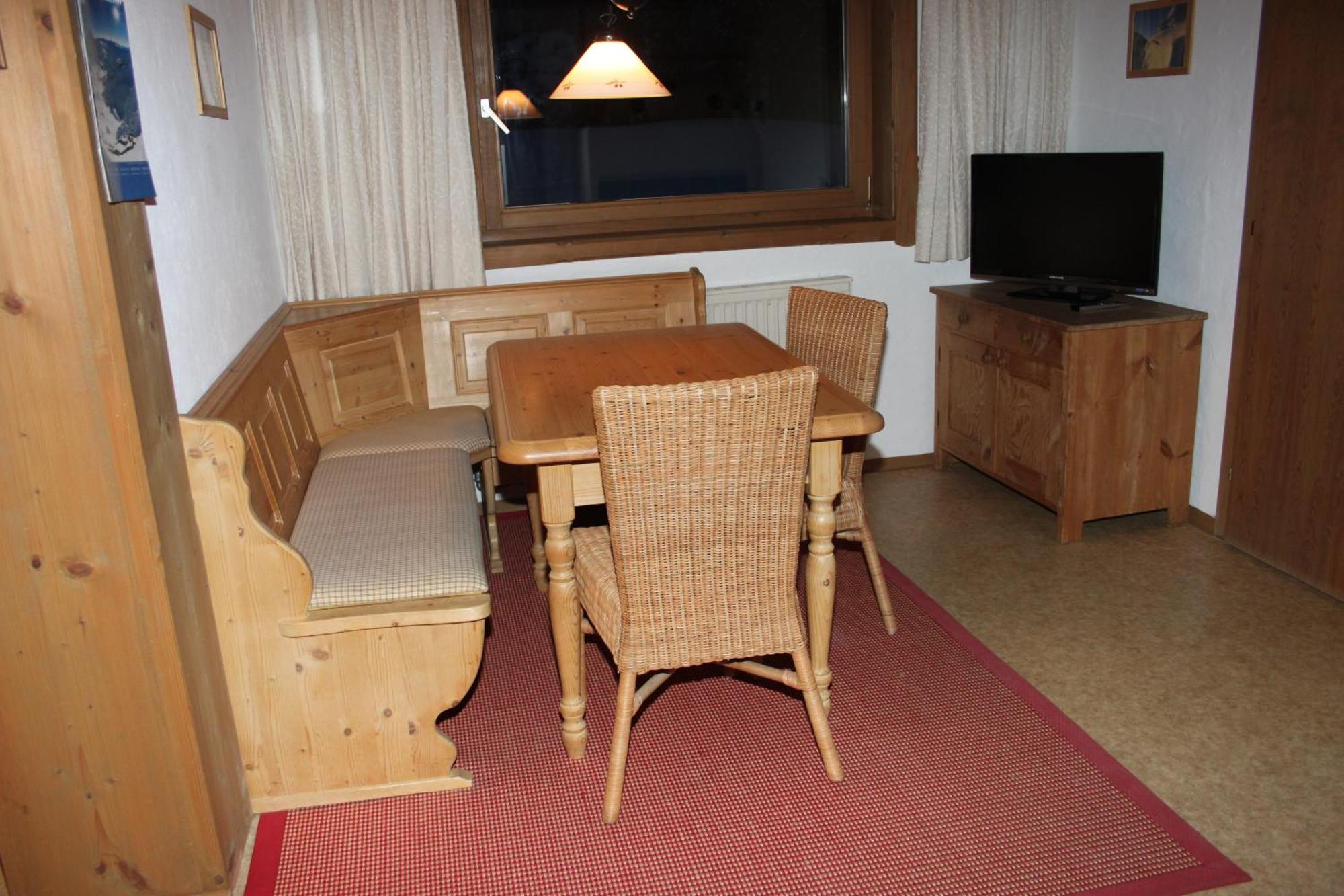 Apartment Formegg